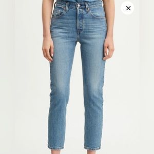 501® ORIGINAL CROPPED STRETCH WOMEN'S JEANS